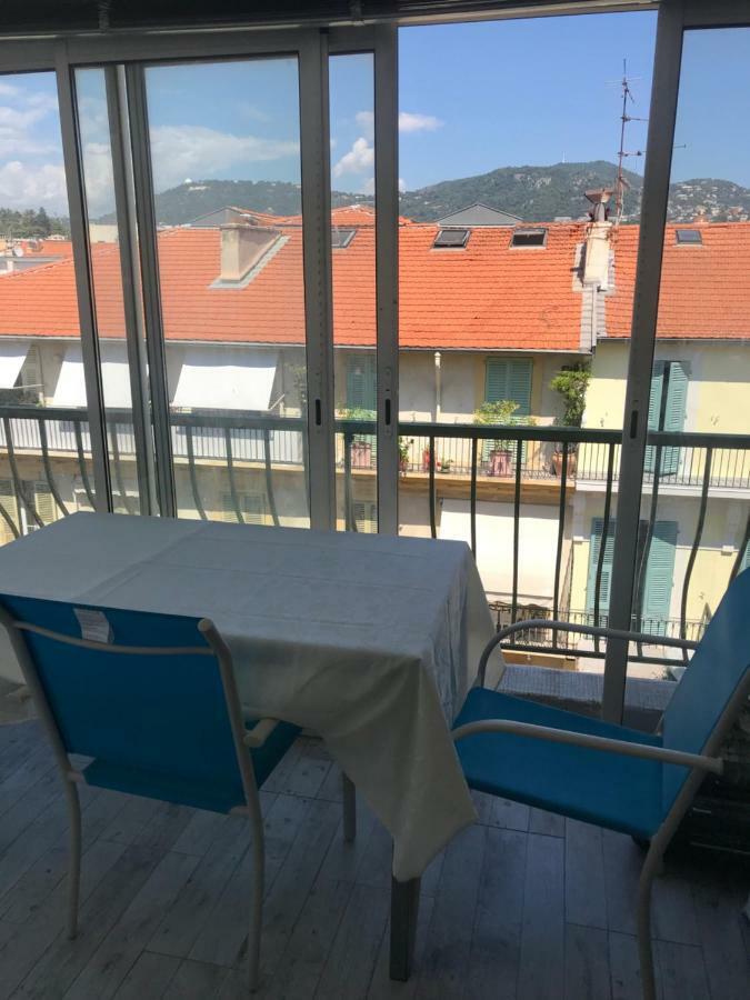 尼斯 4 A 6 Personnes Sur La Coulee Verte酒店 外观 照片
